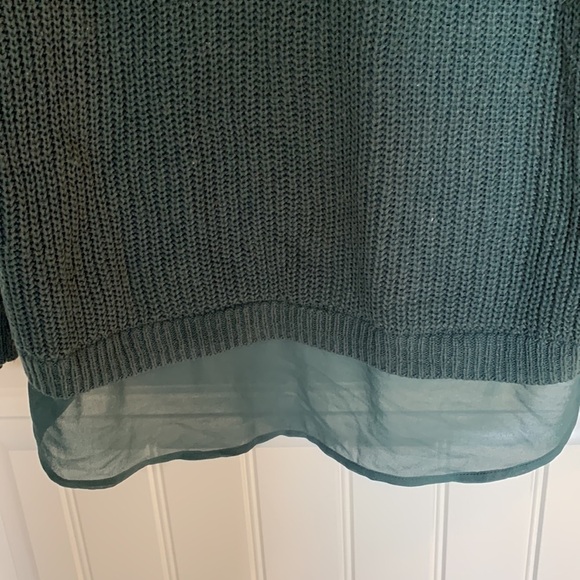 Torrid Knit V Neck Green Relaxed Tunic Sweater Sheer Bottom Tie Back Womens 1X - Picture 6 of 14